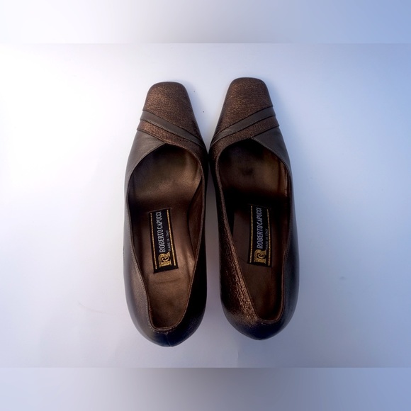 ROBERTO CAPUCCI Copper Brown 2 Tone 3" Pumps - Picture 2 of 8